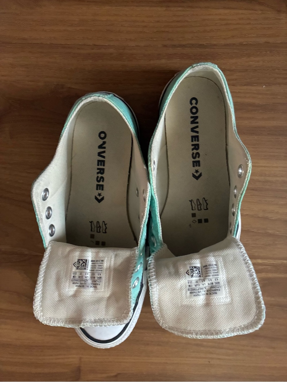 Converse - Picture 4 of 4